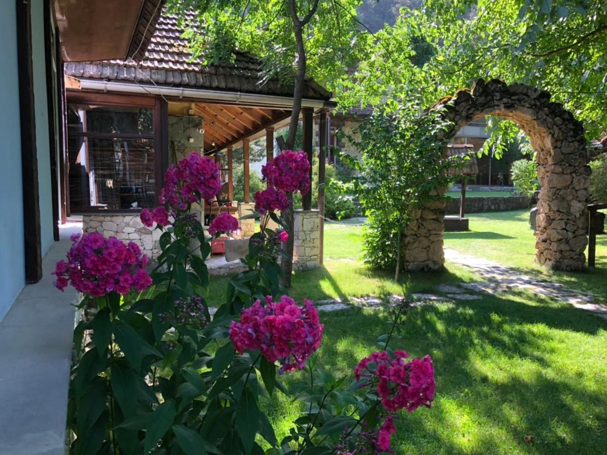 Eco Garden Bed & Breakfast Dilijan Exterior photo